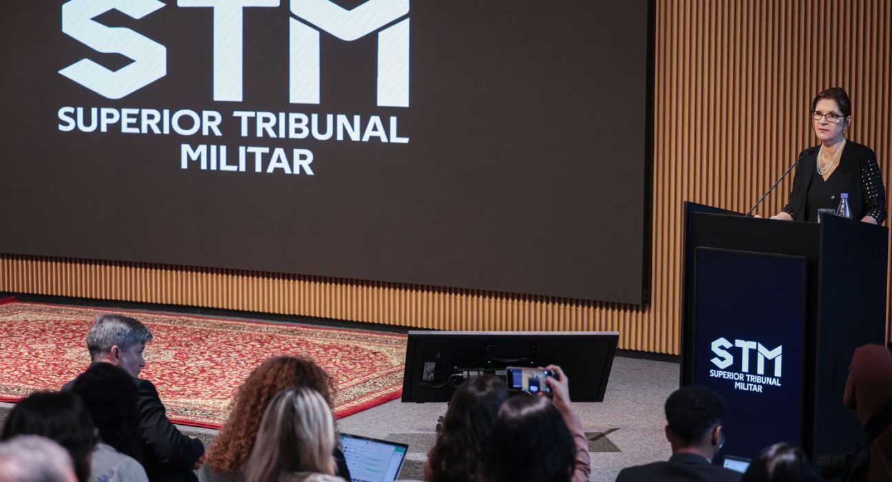 stm-recebe-pedido-de-perda-de-patente-de-bolsonaro-e-mais-4-oficiais
