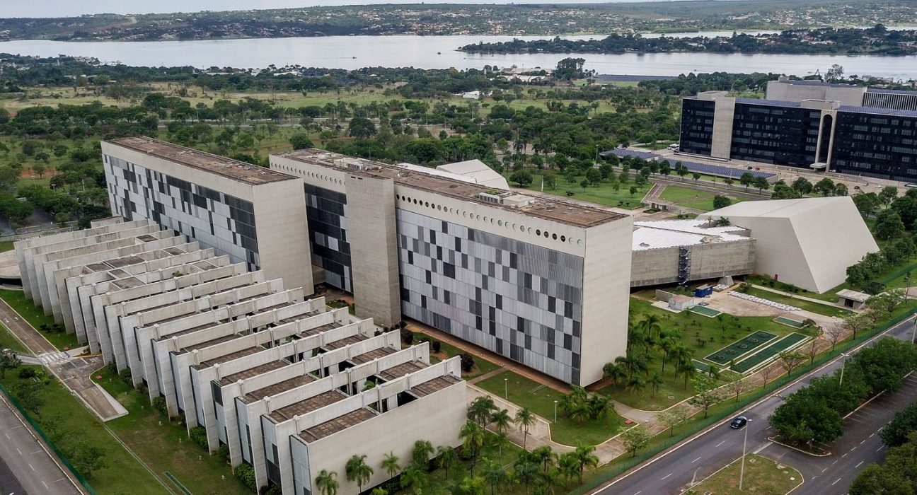 stj-abre-sindicancia-contra-ministro-acusado-de-importunacao-sexual