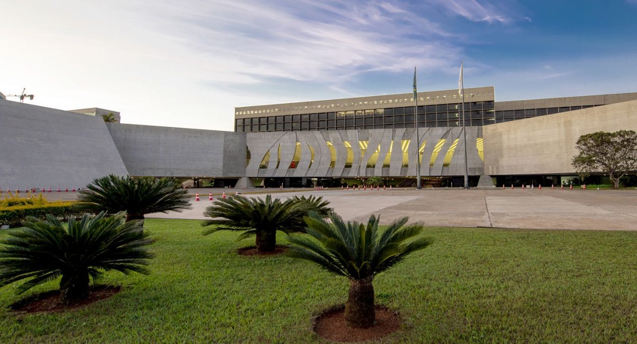 stj-condena-conselheiro-do-tce-rj-a-13-anos-de-prisao