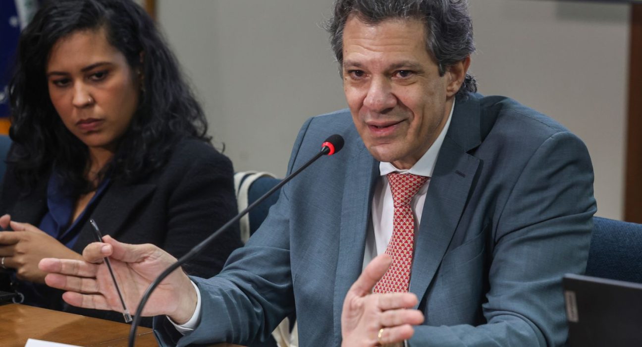 haddad-pede-que-congresso-enfrente-problema-dos-supersalarios