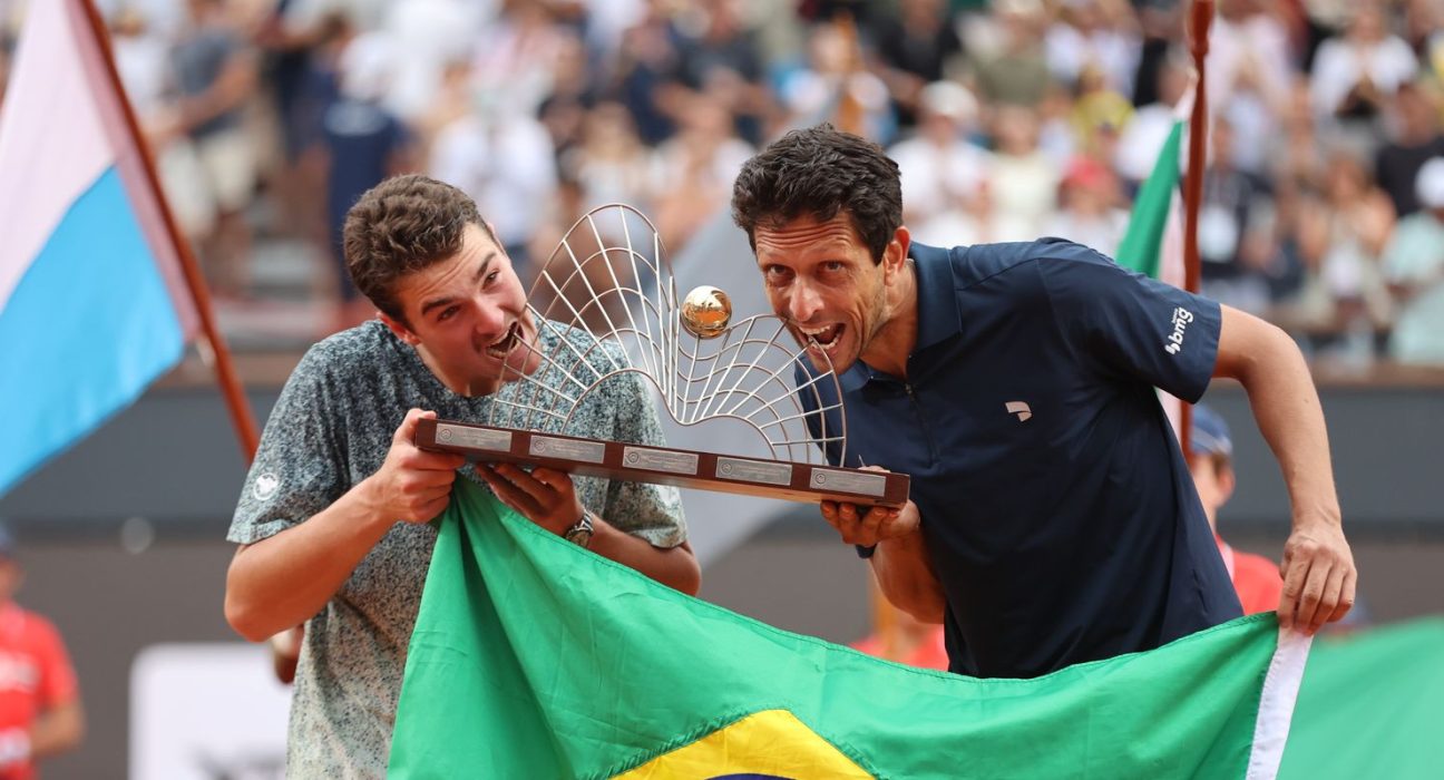 joao-fonseca-e-marcelo-melo-garantem-titulo-de-duplas-do-rio-open