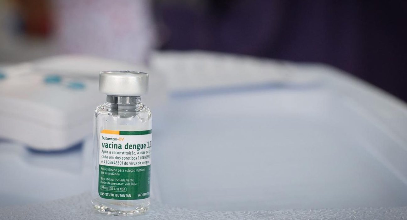 butantan-antecipa-entrega-de-1,3-mi-de-vacinas-contra-dengue-ao-sus