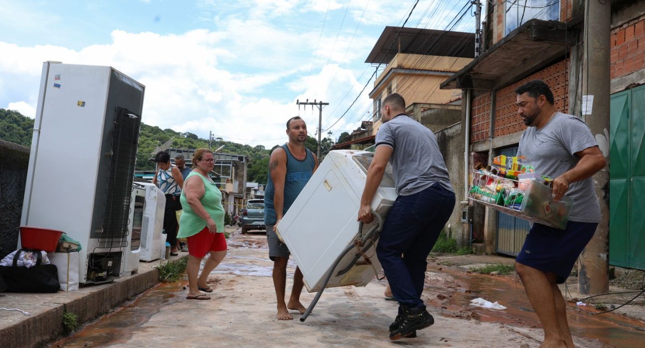 saude-envia-equipes-do-sus-para-areas-atingidas-pela-chuva-em-minas
