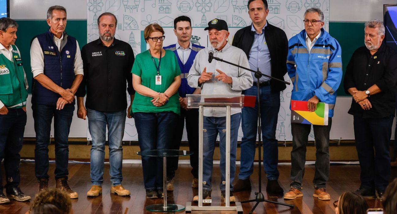 financiamentos-a-desabrigados-em-minas-seguirao-modelo-do-rs,-diz-lula