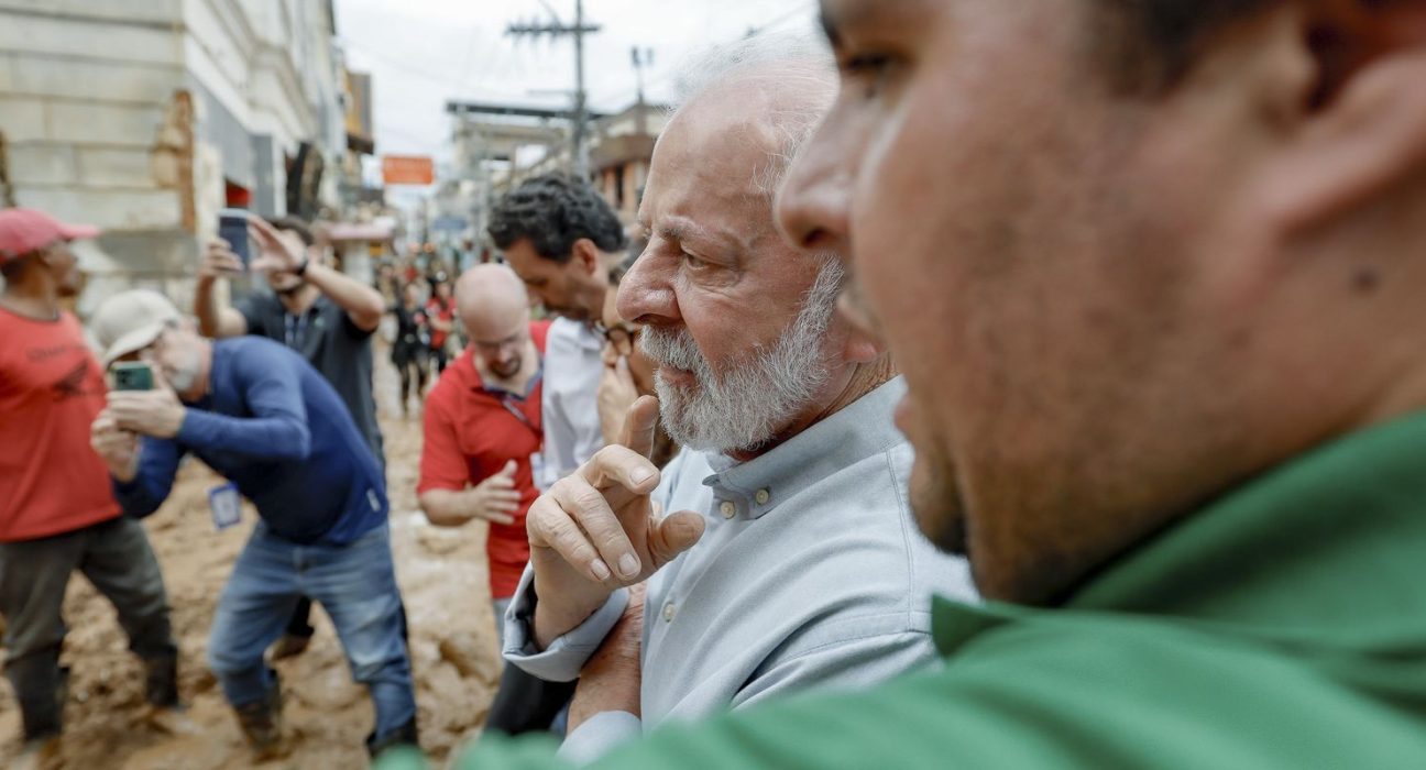 perdas-materiais-serao-recuperadas,-diz-lula-em-visita-a-minas-gerais