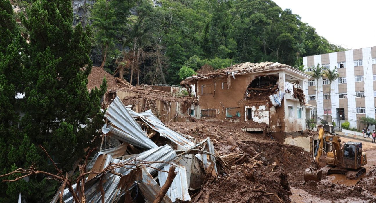 lula-sobrevoa-neste-sabado-areas-afetadas-pelas-chuvas-em-minas-gerais