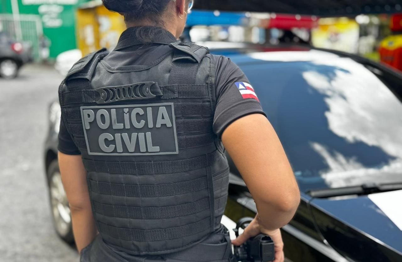 Dupla suspeita de furtar R$ 400 mil em produtos no município de Juazeiro é presa em Feira de Santana