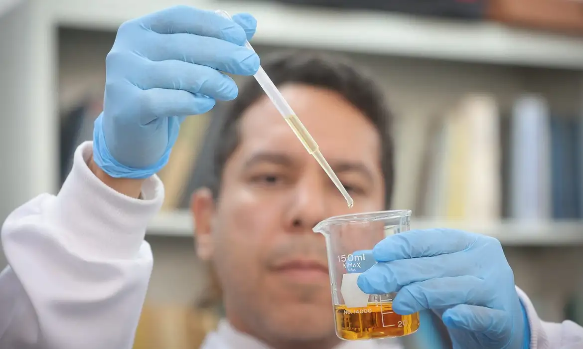 São Paulo (SP), 10/10/2025 – São Paulo cria protocolo para detectar metanol em bebidas.  Foto: Governo de SP