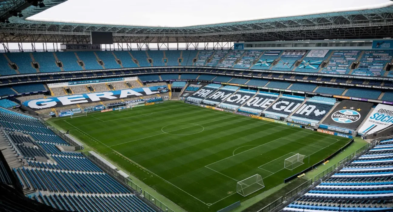 gremio-faz-3-a-0-no-inter-e-esta-com-uma-mao-na-taca-do-gauchao