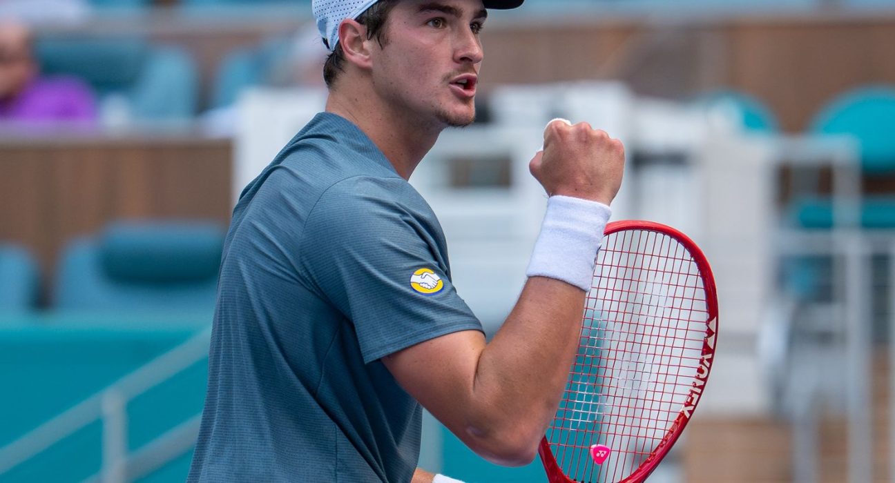 joao-fonseca-vence-estreia-em-miami-e-tera-alcaraz-na-2a-rodada