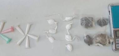 pm-apreende-drogas-durante-acao-em-eunapolis
