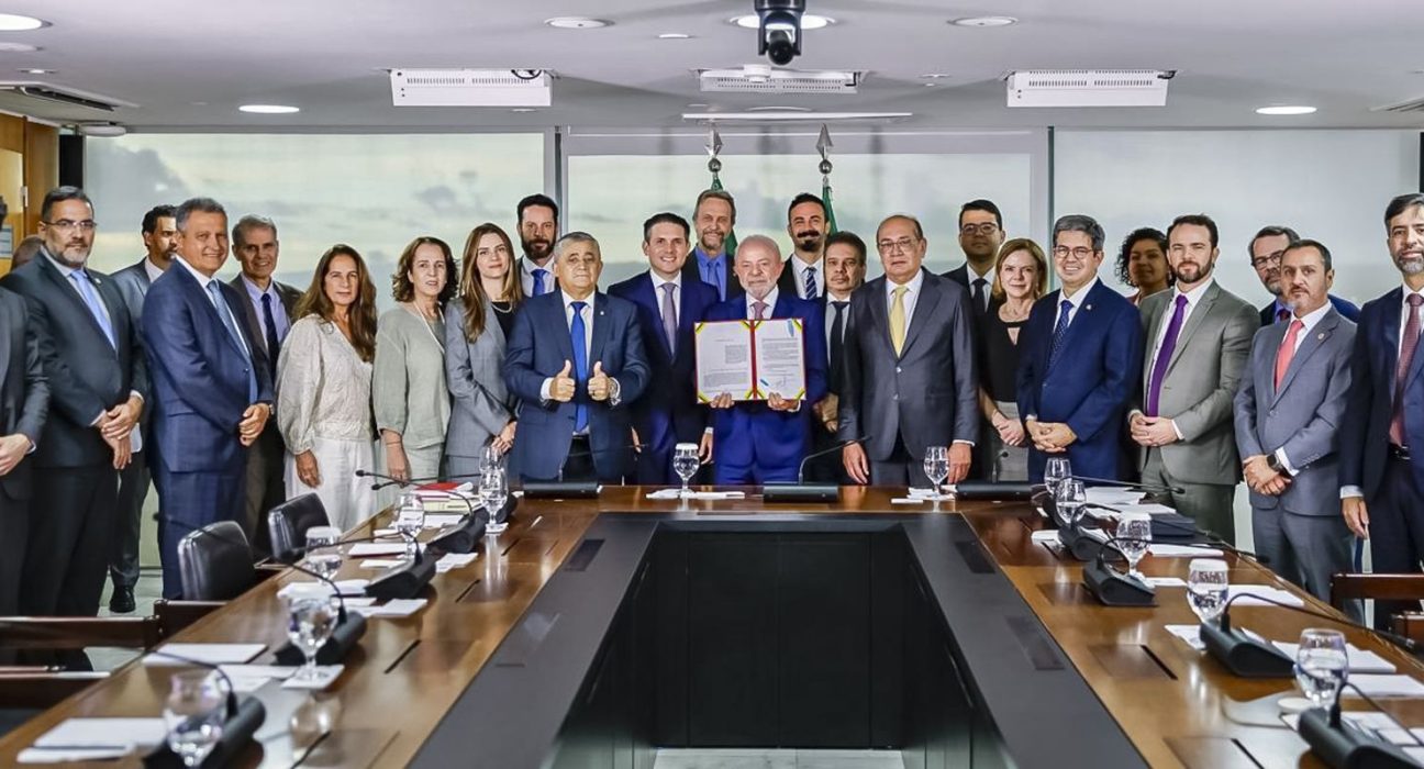 lula-sanciona-lei-antifaccao-e-defende-prisao-de-magnatas-do-crime