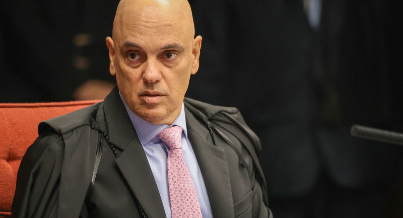 moraes-expede-mandado-de-soltura-que-autoriza-domiciliar-a-bolsonaro
