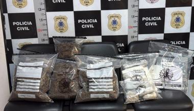 homem-e-preso-em-flagrante-com-drogas-e-equipamentos-eletronicos-em-feira-de-santana