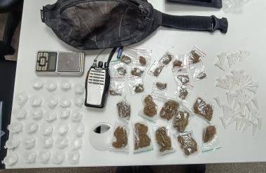 pm-apreende-drogas-durante-acao-no-bairro-de-macaubas