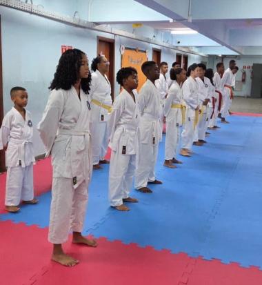 pm-promove-cerimonia-de-graduacao-do-projeto-karate-do-saber