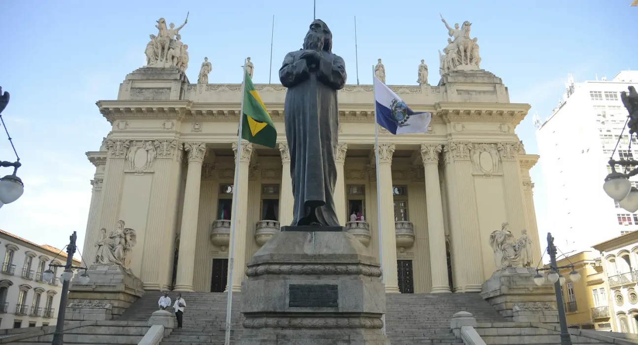 alerj-escolhe-hoje-novo-presidente,-que-ira-assumir-governo-do-rj