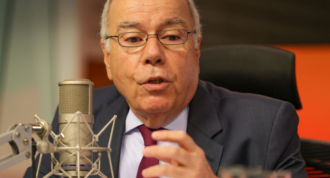 mauro-vieira-critica-paises-que-lucram-com-a-destruicao