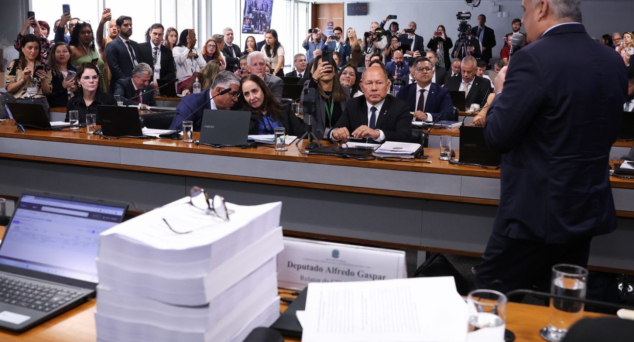relatorio-da-cpmi-do-inss-pede-indiciamento-de-216-pessoas
