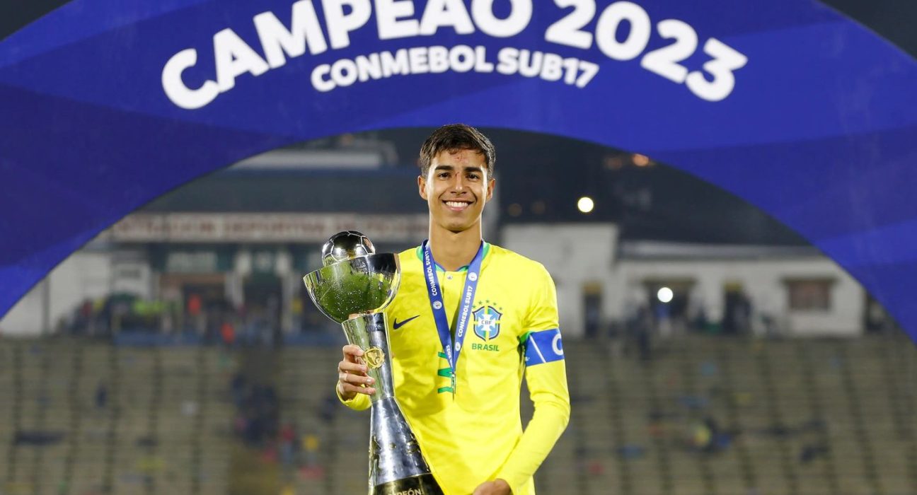 carlo-ancelotti-convoca-o-zagueiro-vitor-reis,-do-girona