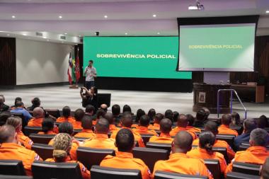 sobrevivencia-policial-e-abordada-em-palestra-ministrada-por-especialista-da-policia-federal