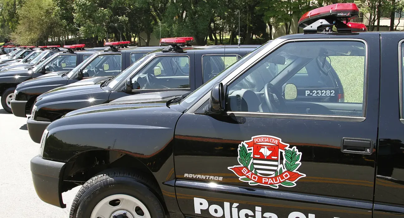 policia-civil-de-sp-faz-operacao-contra-o-pcc-em-quatro-cidades