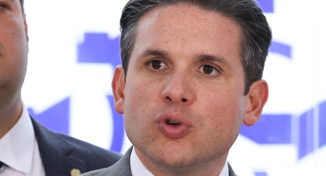 motta-diz-que-fim-da-escala-6×1-sera-debatida-por-meio-de-pec