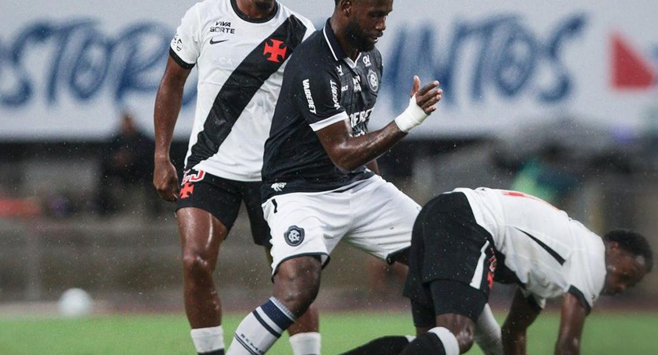apos-atraso-devido-a-chuva,-remo-e-vasco-empatam-pelo-brasileirao