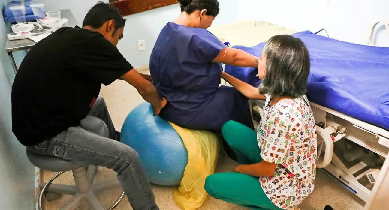doula:-regulamentacao-reforca-integracao-da-categoria-ao-sus