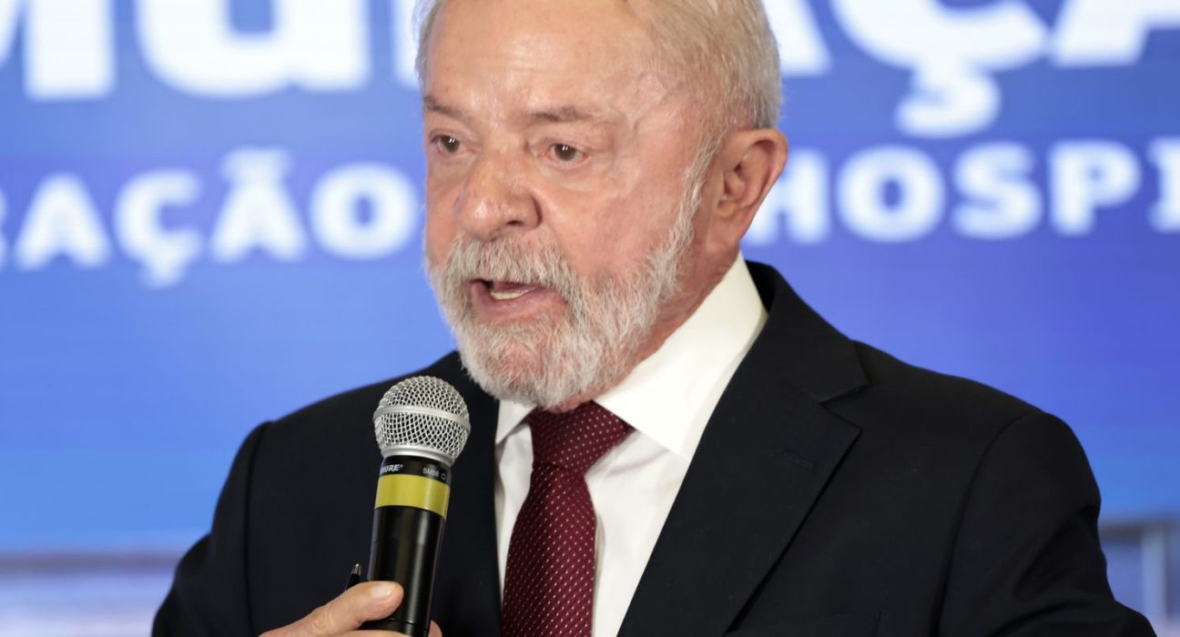 lula-critica-ameacas-de-trump-ao-mundo-e-defende-papa-leao-xiv