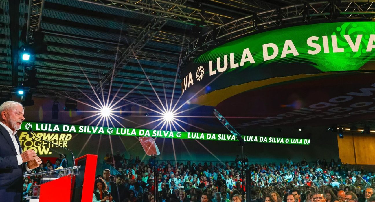 lula-fala-para-milhares-na-espanha-e-pede-coerencia-dos-progressistas