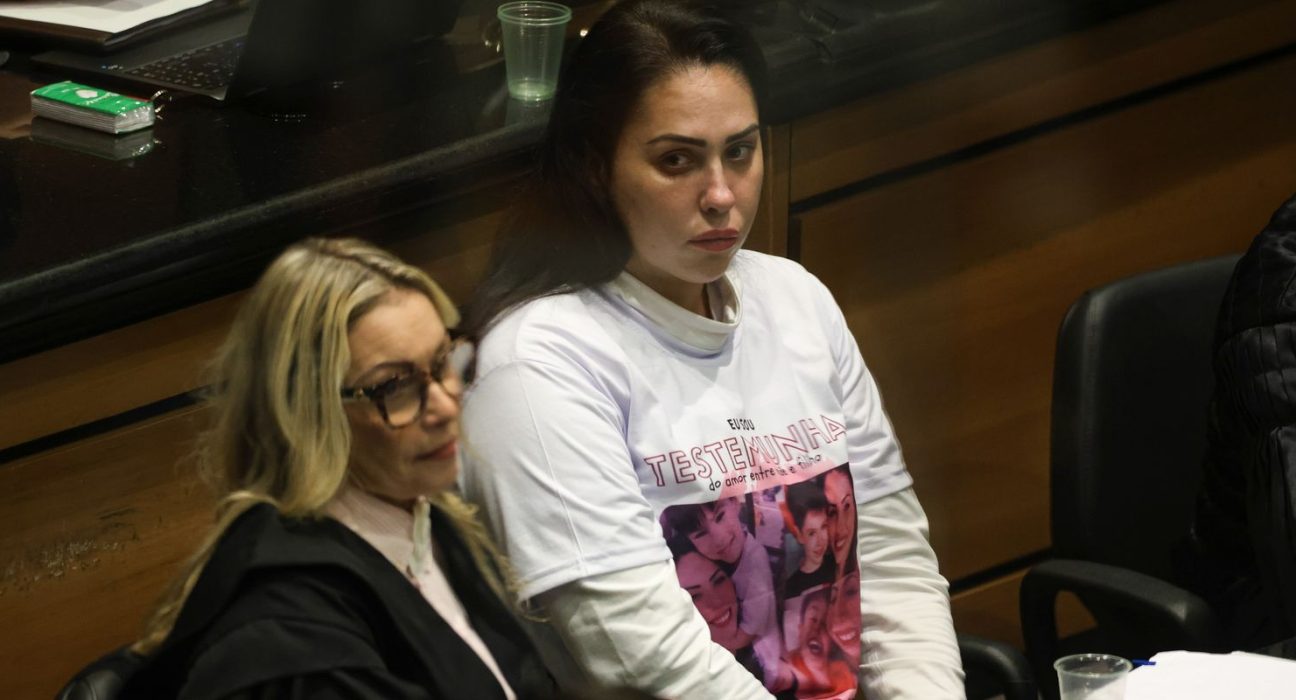 monique-medeiros-se-entrega-a-policia-e-volta-a-ser-presa