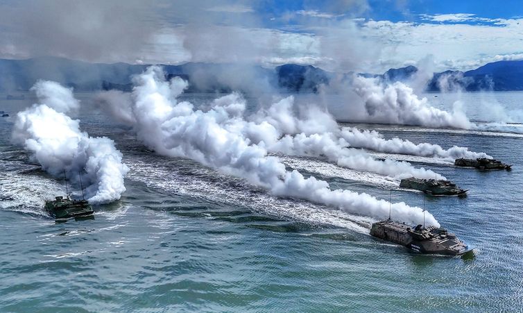 Marinha do Brasil/divulgação Rio de Janeiro (RJ), 23/04/2026 - FOTO DE ARQUIVO - O grupo naval francês Jeanne D`Arc realiza, no Rio de Janeiro, uma das principais missões de formação e projeção da Marinha Nacional Francesa. Mais de 1,3 mil militares franceses e brasileiros participam da ação que busca desenvolver técnicas de trabalho em comum entre Marinha e Exército franceses e a Marinha do Brasil. Foto: Marinha do Brasil/Divulgação