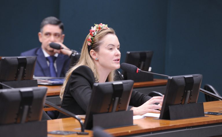 comissao-aprova-ampliacao-para-180-dias-do-prazo-para-transferencia-de-domicilio-eleitoral