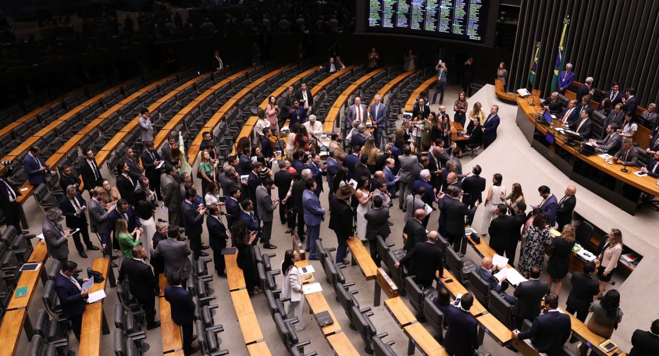 congresso-derruba-veto-de-lula-e-mantem-pl-da-dosimetria
