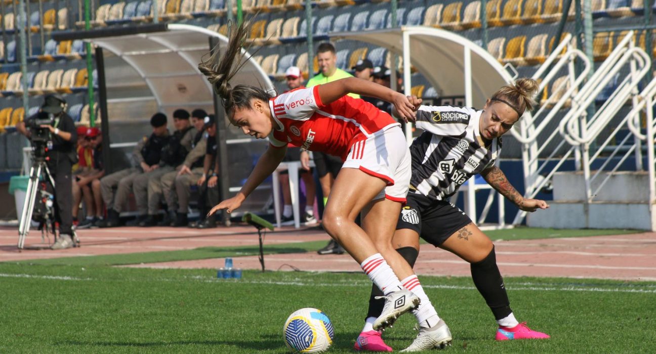 melhor-visitante,-inter-enfrenta-santos-pelo-brasileirao-feminino
