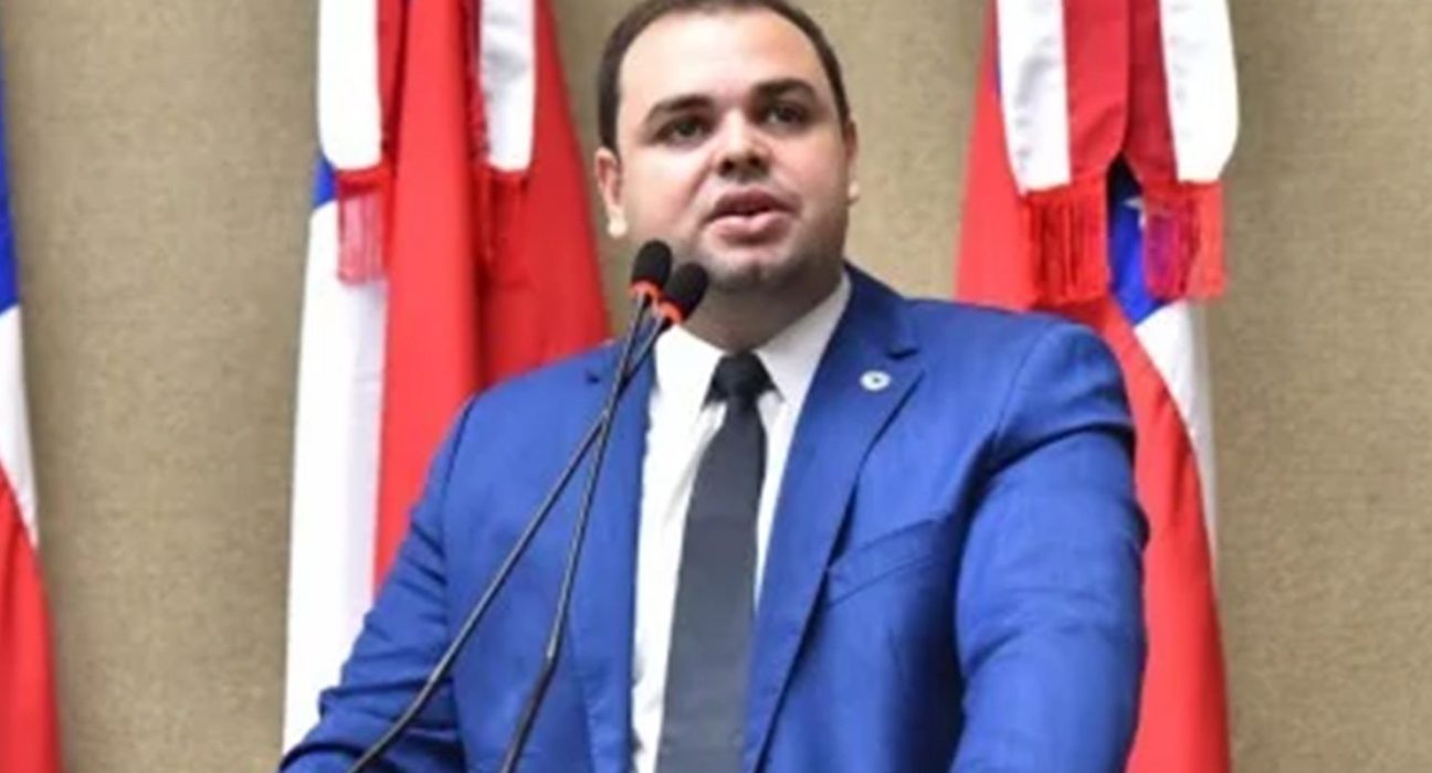 roberto-cidade-e-eleito-governador-do-amazonas-em-eleicao-indireta