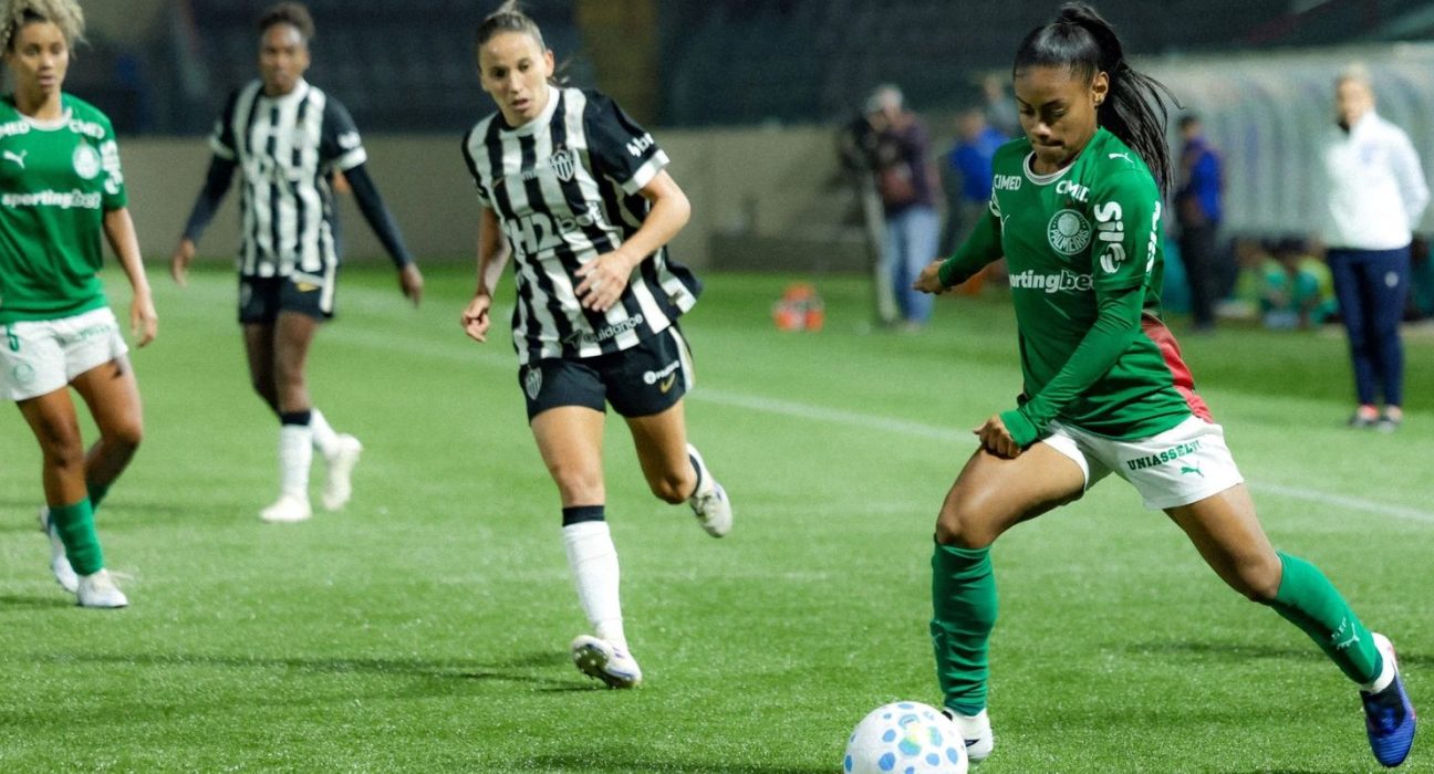br-feminino:-palmeiras-goleia-atletico-mg-e-assume-vice-lideranca