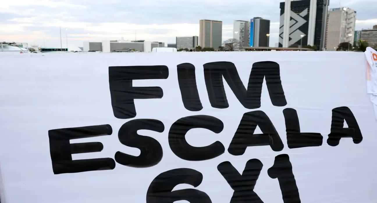 vereadores-fazem-“protocolaco”-de-projetos-pelo-fim-da-escala-6×1