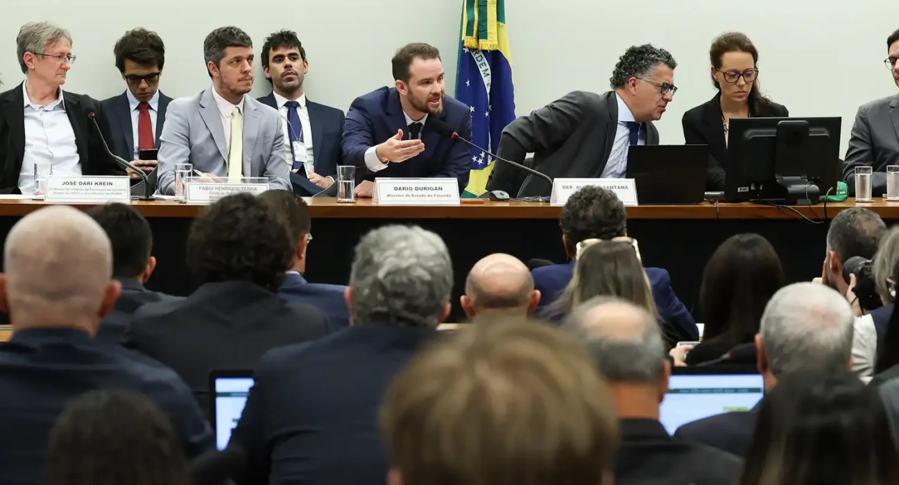 durigan-diz-ser-contra-qualquer-compensacao-ao-fim-da-escala-6×1