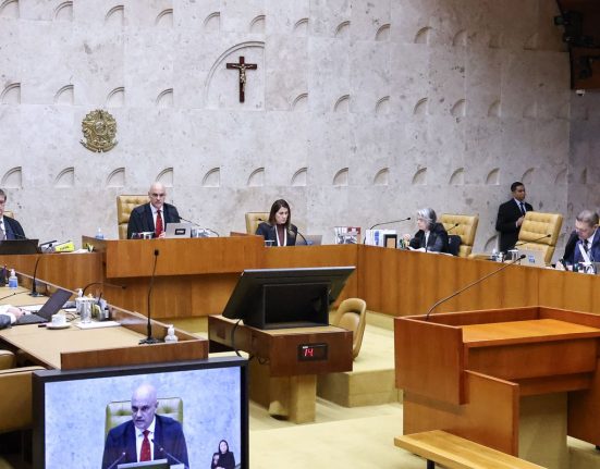 stf-valida-lei-que-garantiu-igualdade-salarial-entre-homens-e-mulheres
