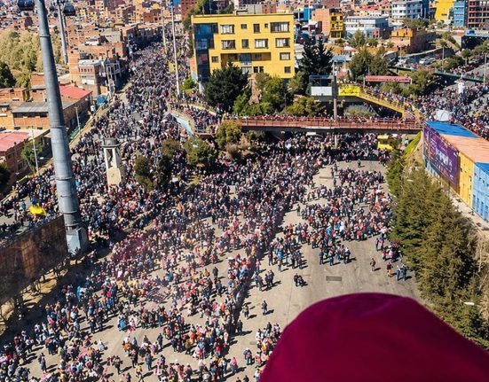 bolivia-registra-23-bloqueios-e-marchas-antigoverno-chegam-a-la-paz