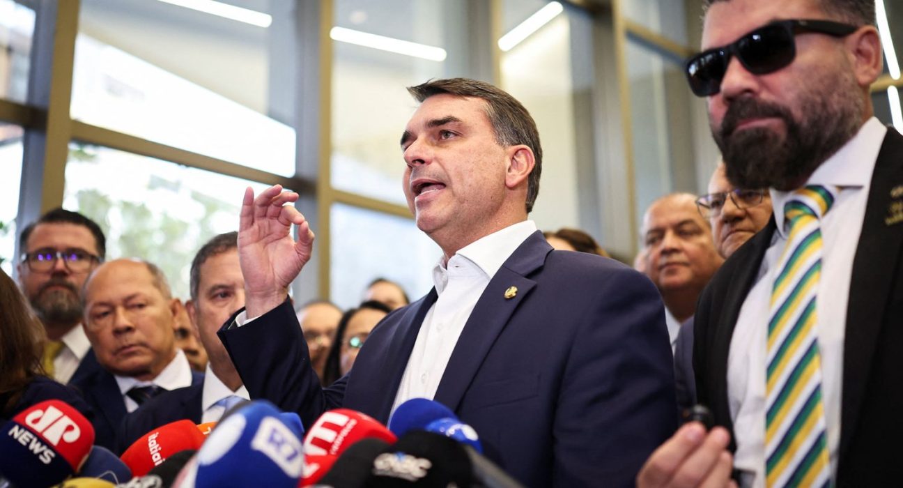 flavio-confirma-encontro-com-vorcaro-apos-banqueiro-ter-sido-preso
