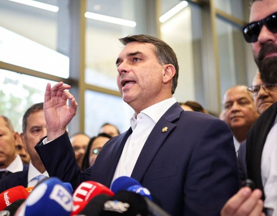 flavio-confirma-encontro-com-vorcaro-apos-banqueiro-ter-sido-preso