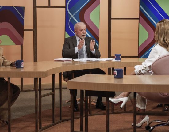 lula-diz-que-monitora-preco-dos-combustiveis-todos-os-dias