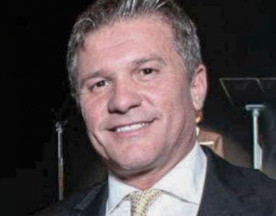mendonca-vota-para-manter-prisao-de-pai-de-vorcaro;-gilmar-pede-vista