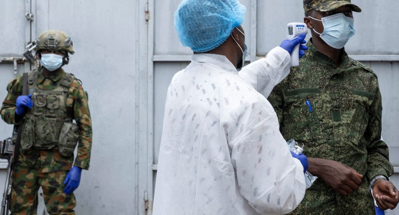 ebola:-dez-paises-africanos-estao-sob-alto-risco,-diz-agencia
