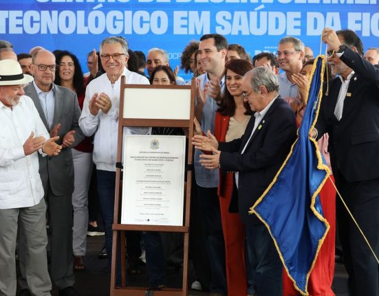 brasil-nao-e-menor-nem-menos-competitivo-do-que-ninguem,-diz-lula