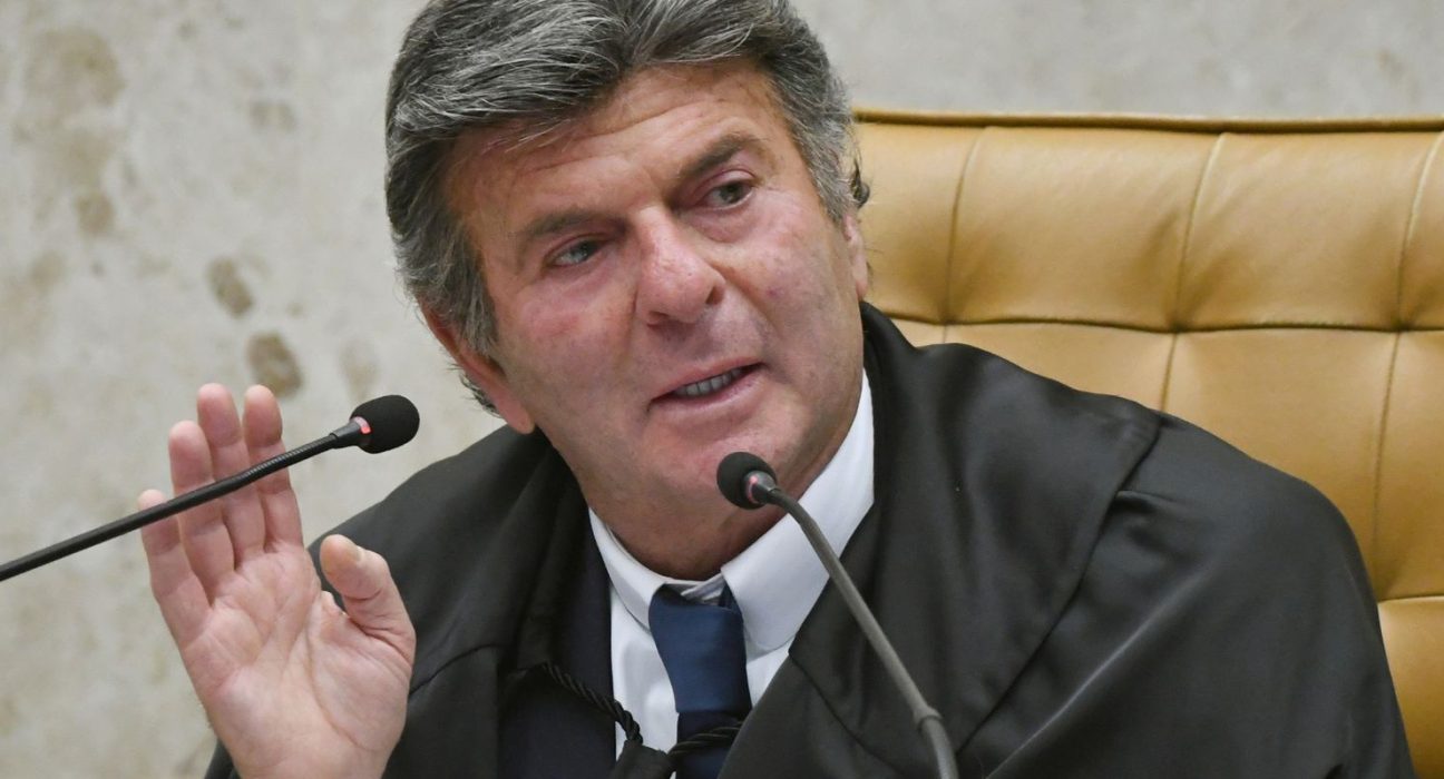 fux-vota-para-manter-presos-pai-e-primo-de-vorcaro