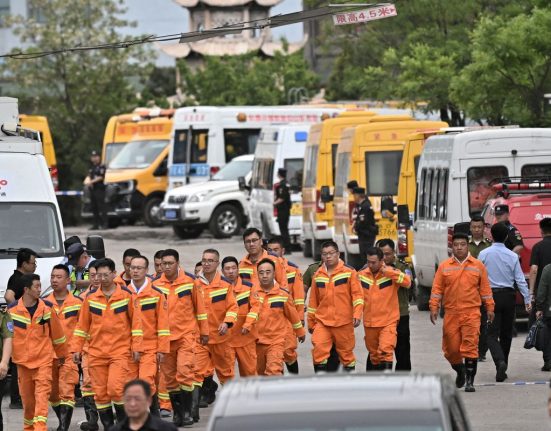 explosao-em-mina-de-carvao-na-china-mata-82-pessoas